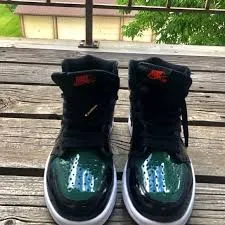 images - 2025-12-18T194435.879.webp