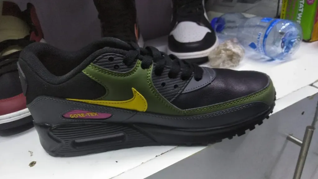 Air Max 90 GORE-TEX sneaker