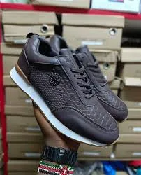 men's casual sneakers