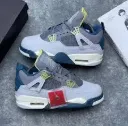 Jordan 4 Retro sneaker
