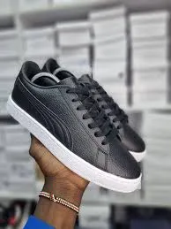 Puma Smash v2 leather sneakers